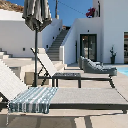 Milagro, Villa *