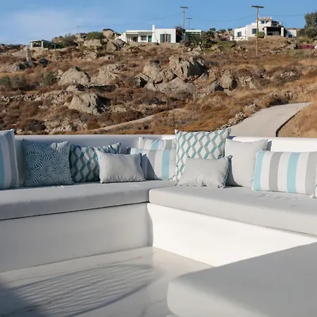 Milagro, Villa *